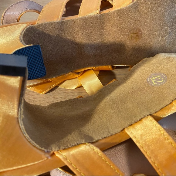 Dancing shoes - NEW - never worn - 42 - Picture 2 of 2